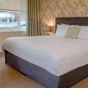 Family Room Double Single Beds